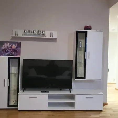 New Building And Apartment *